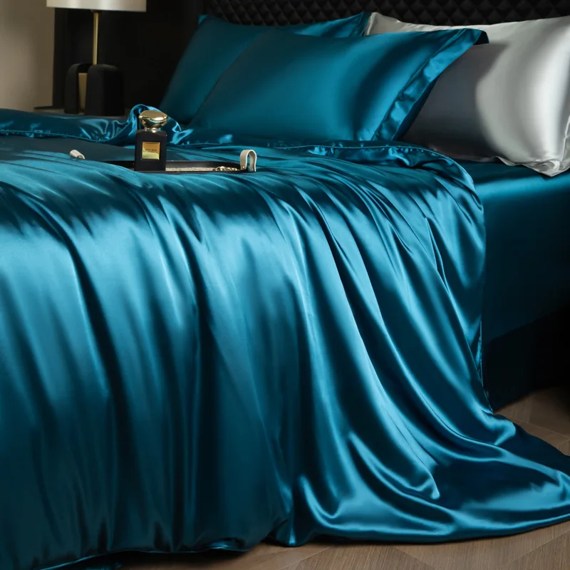 housse de couette satinée bleue lagon